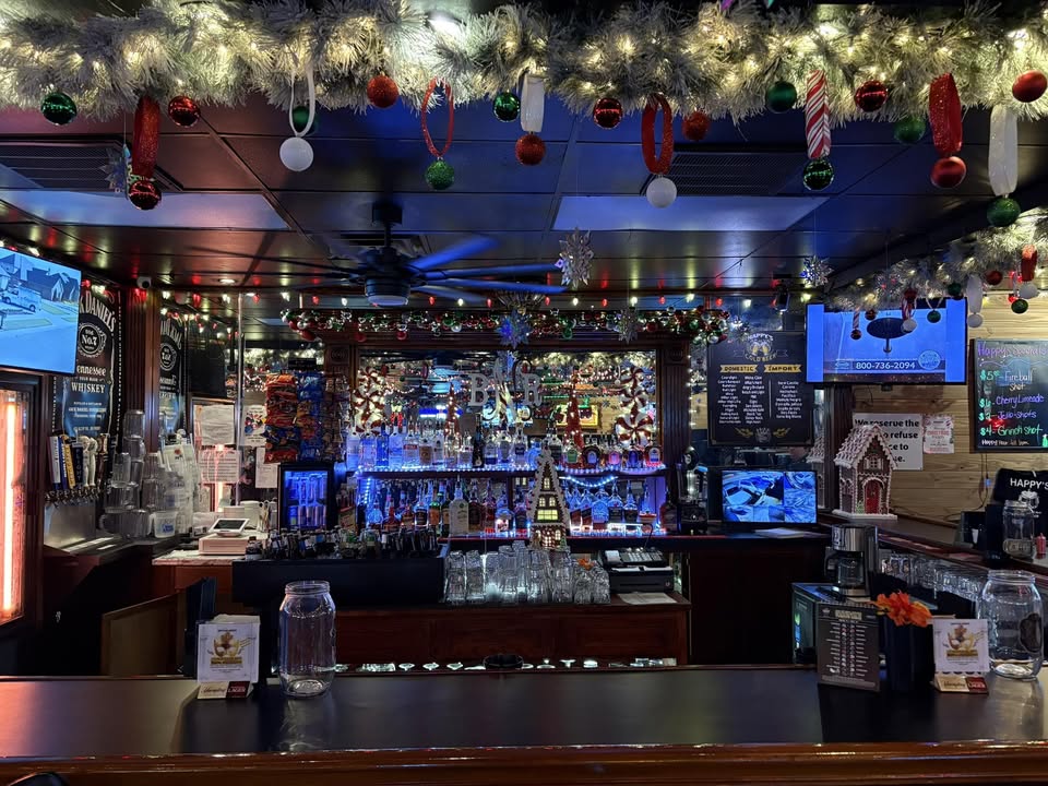 Happy's Bar pool hall exterior/interior